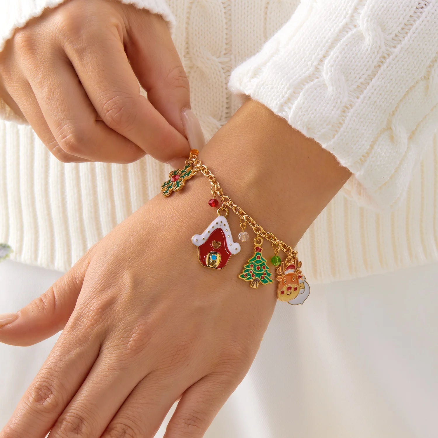Cute Christmas Santa Elks Pendant Bracelet for Women Girls Joyful Snowflake House Gingerbread Bangle Tradition Party Jewelry