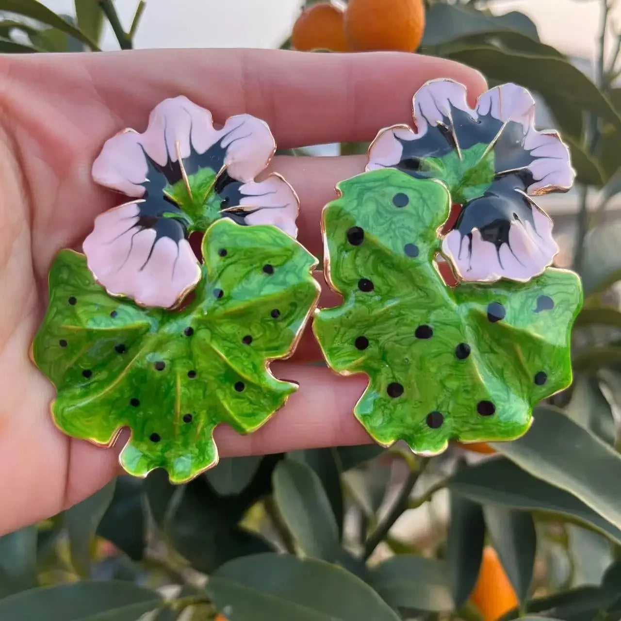 Zvoijio New Sweet Temperament Wave Dot Leaf Flower Earrings