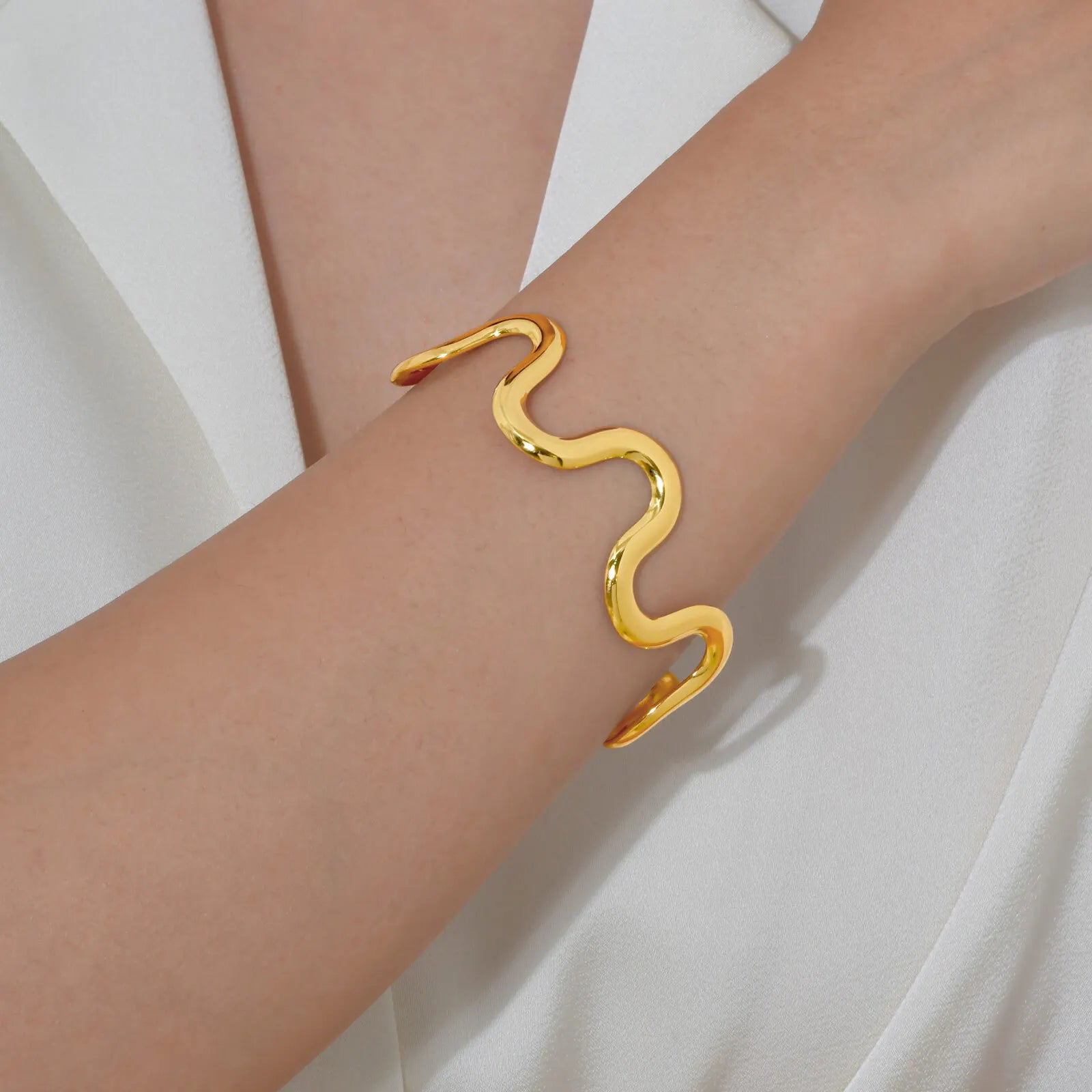 Bracelets Vnox en acier inoxydable à ouverture vague, joncs simples à lignes irrégulières plaqués or pour femmes, bijoux à charme géométrique, cadeaux