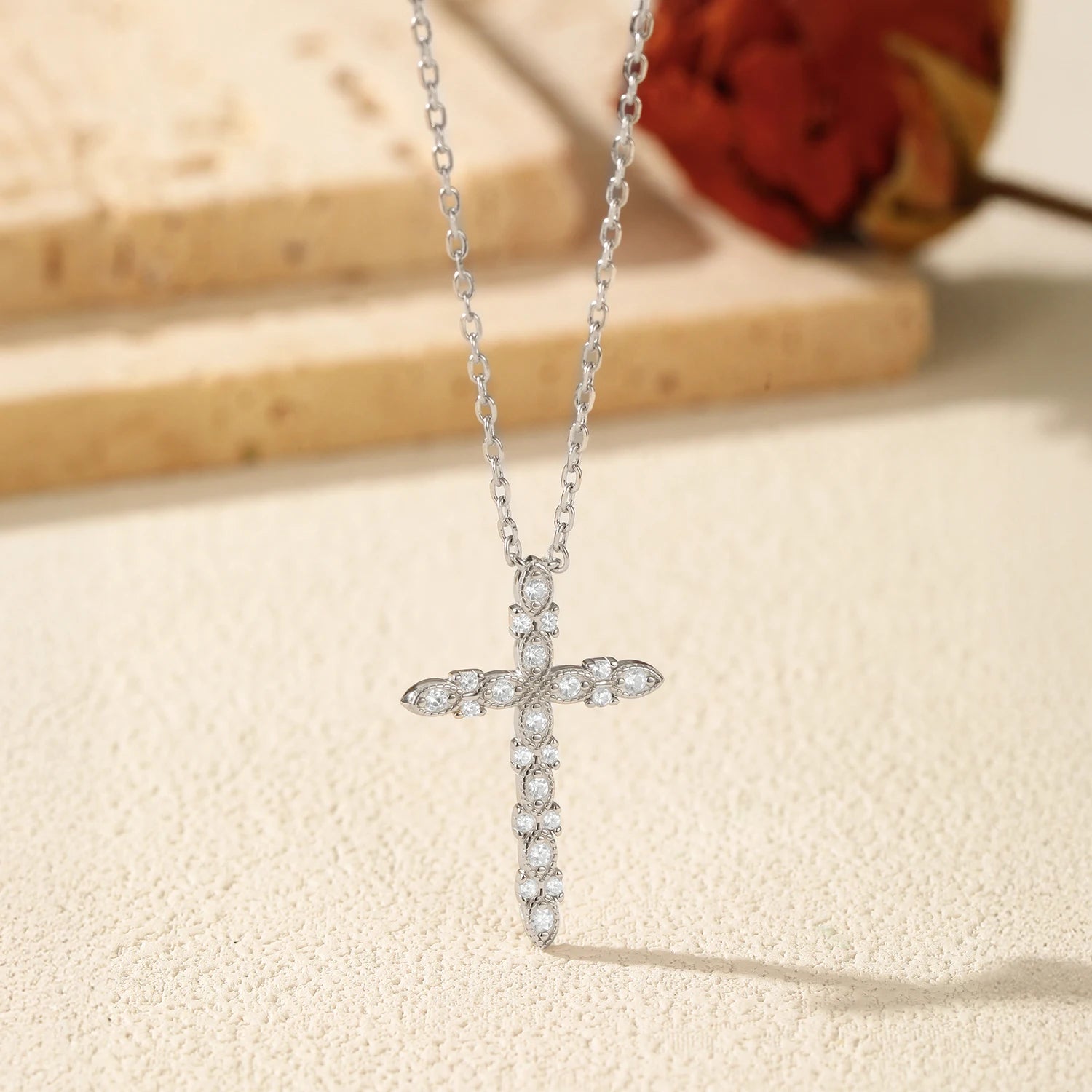 MODIAN D Color Moissanite Necklace 925 Sterling Silver Sparkling Cross Link Chain Pendant Necklaces For Women Fine Jewelry