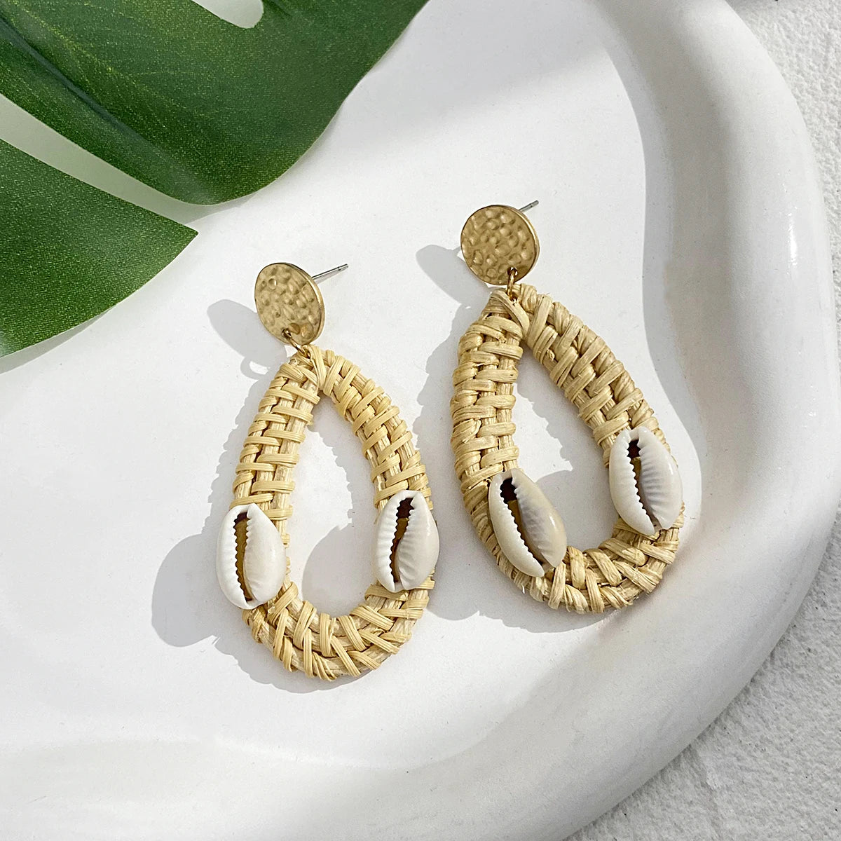 Bohemian Shell Conch Rattan Knit Drop Earrings for Women Gold Color Geometric Round Irregular Earrings Summer Beach Jewelry