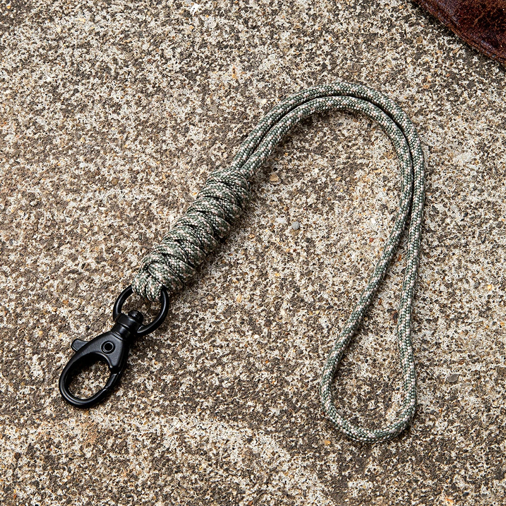 MKENDN Outdoor Rock Climbing Keychain Handmade Braided Paracord Clip Buckle Keychains Tactical Survival Tool Carabiner Hook Cord