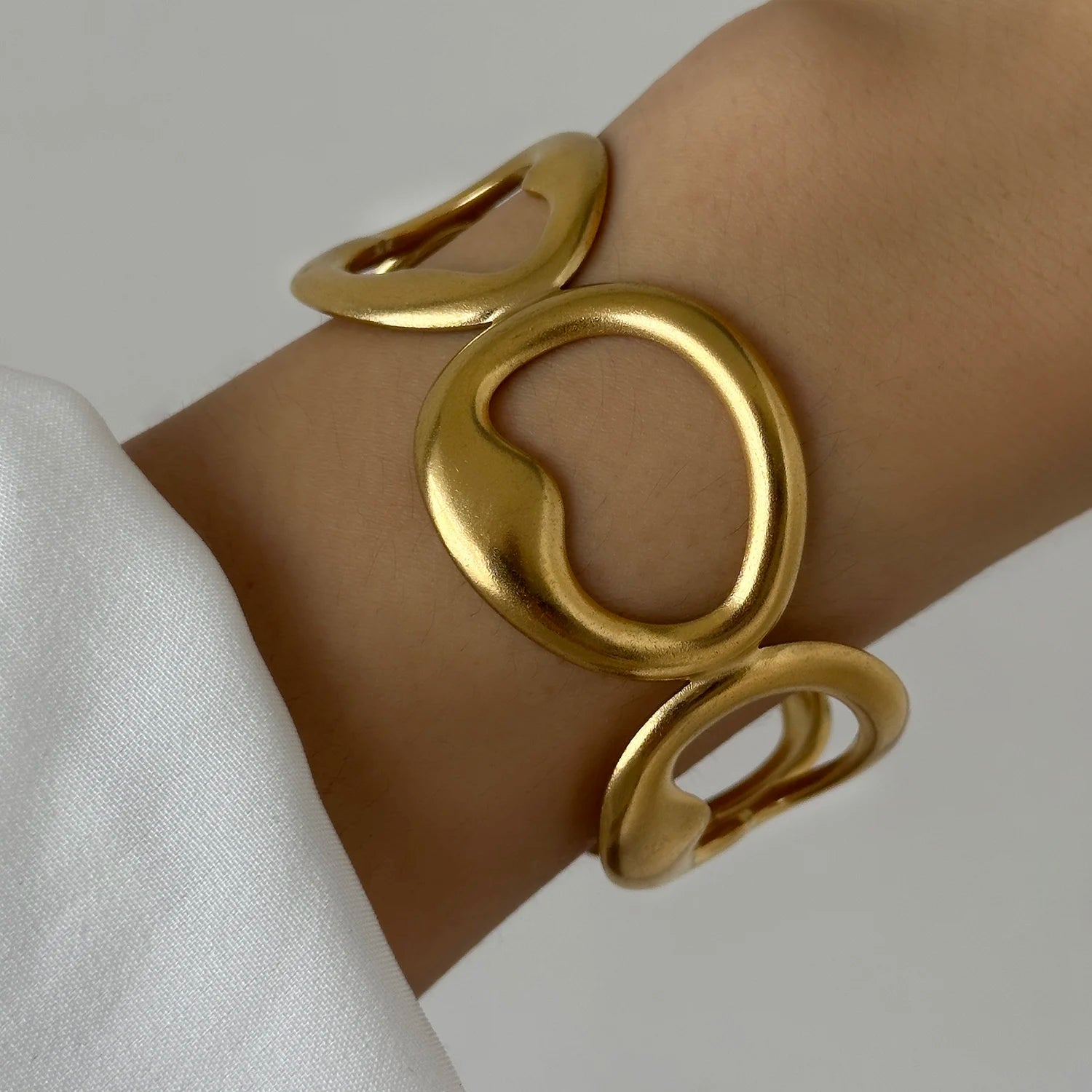 Stainless Steel Multilayer Wave Wide Bangles for Women Gold Color Metal Chunky Flower Cuff Bangle Bracelets Aesthetic Jewelry