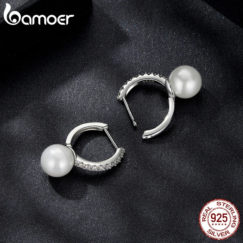 BAMOER 925 Sterling Silber Moissanit Creolen mit Perle, Weißgold plattiert Minimalistische Creolen Eleganter Schmuck