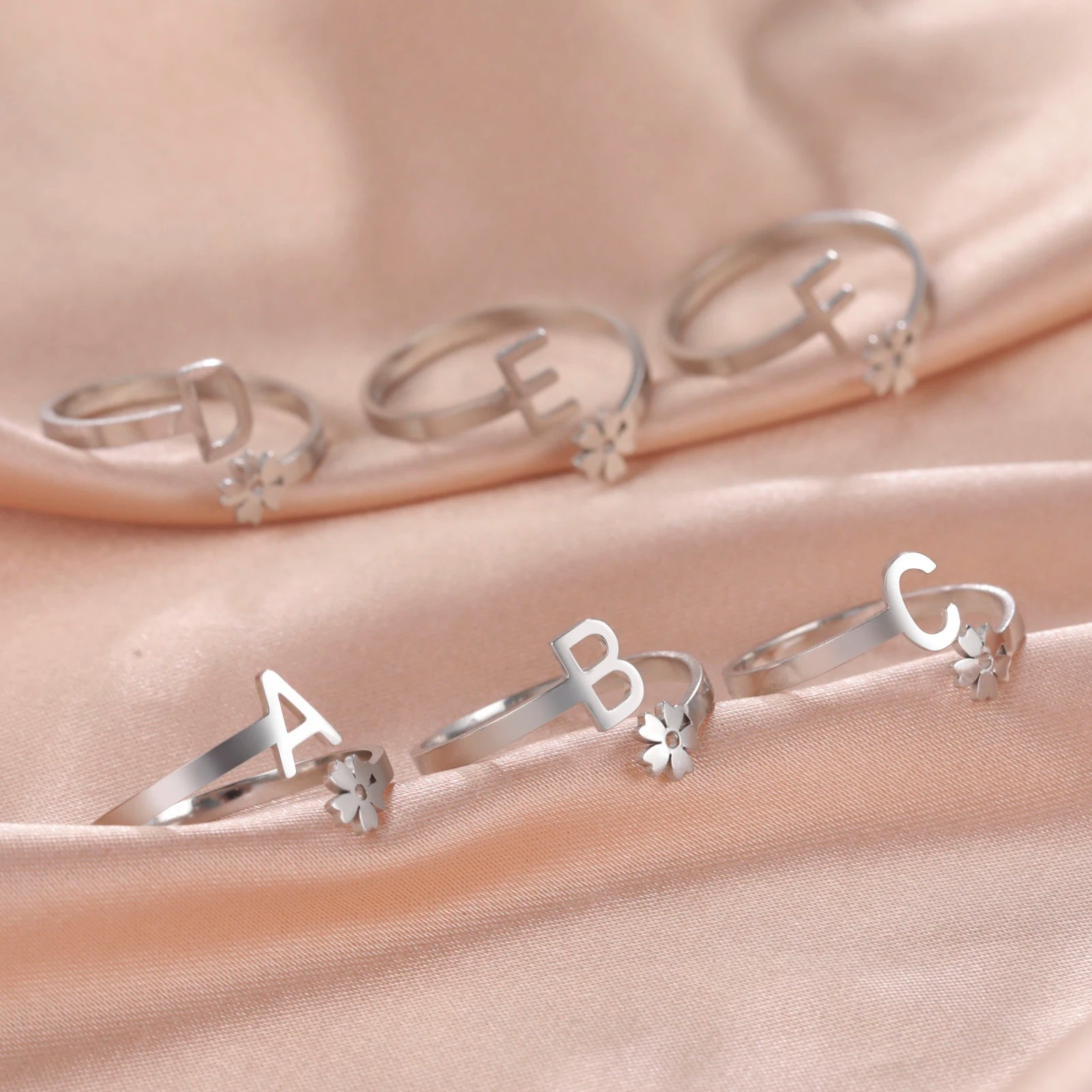 Stainless Steel Flower 26 Alphabet Open Ring for Women A-Z Initial Name Ring 2022 New Fashion Jewelry for Birthday Gift