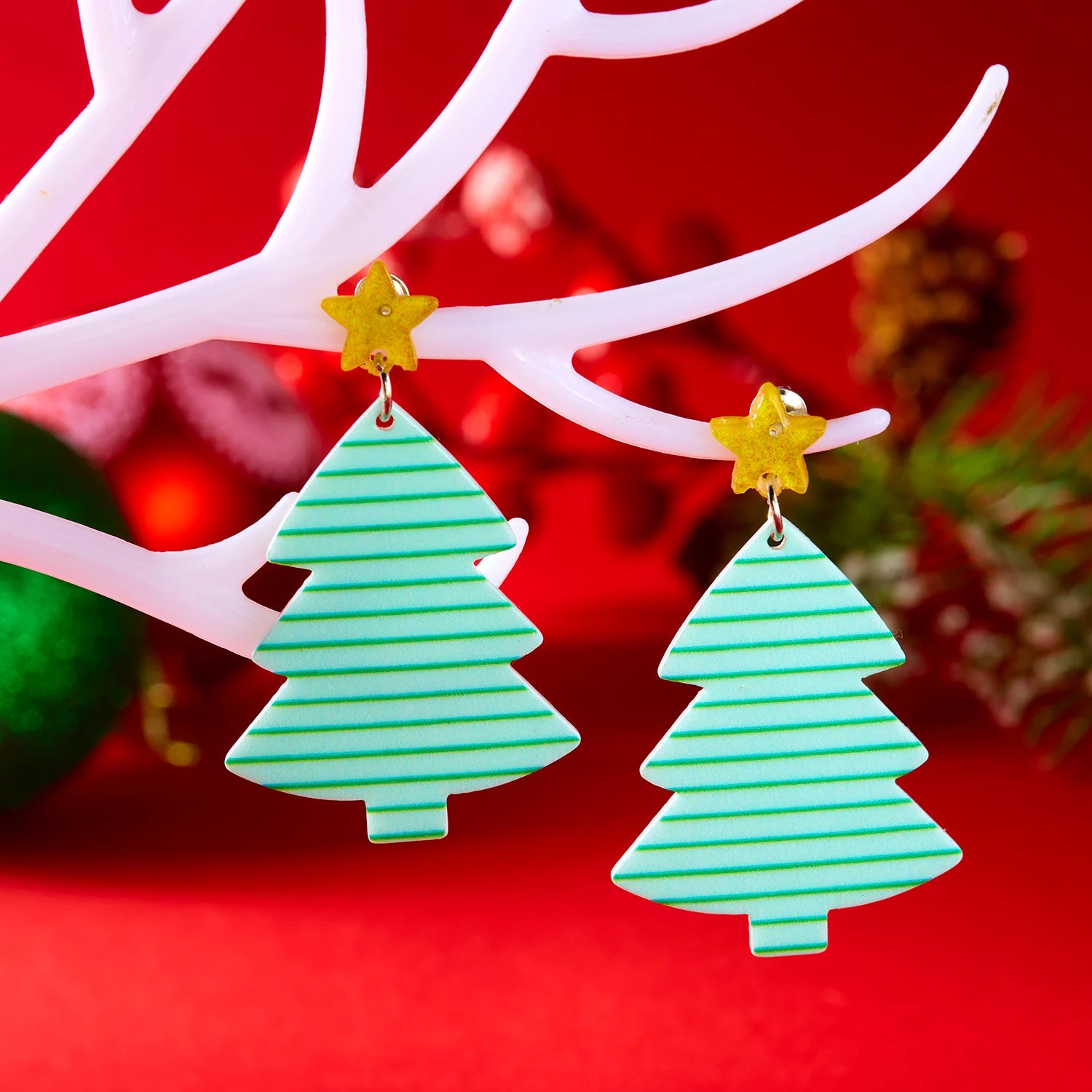 Trendy Colorful Christmas Tree Earrings For Women Rabbit Light Bulb Stripes Print Acrylic Dangle Earring New Year Party Jewelry