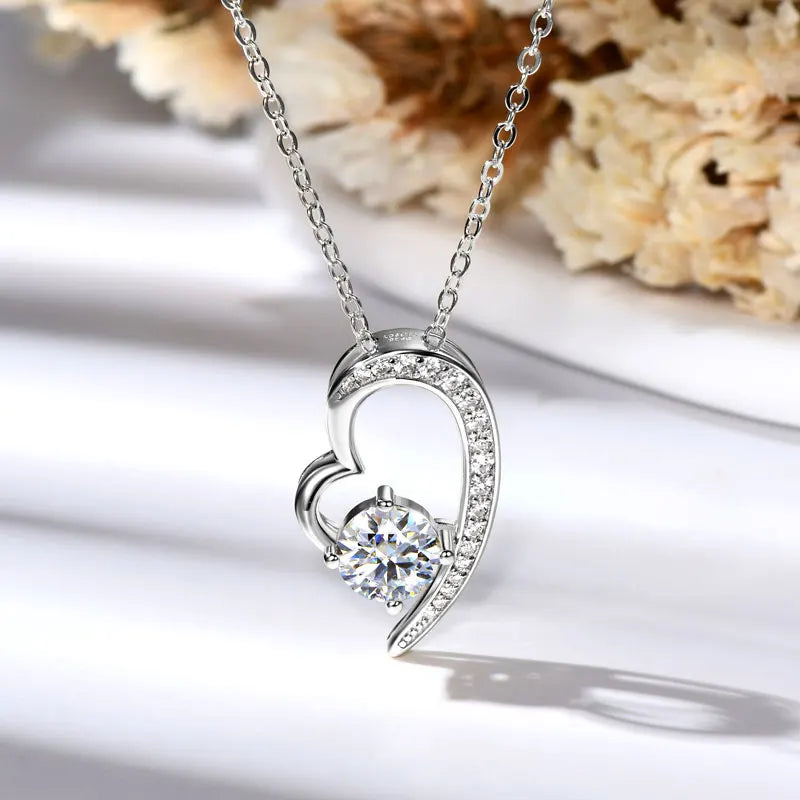 OXTAO GRA 1.0ct Moissanite Heart Shape Pendant Necklace Female Jewelry Real 925 Silver Clavicle Chain Necklace Fine Jewelry Gift