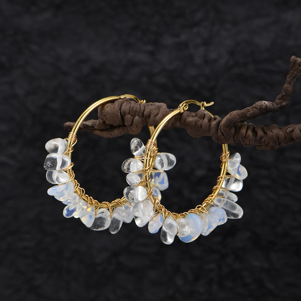 A Pair of Fashionable and Creative Round Natural Stone/Turquoise Earrings, Various Colors of Stone Earrings