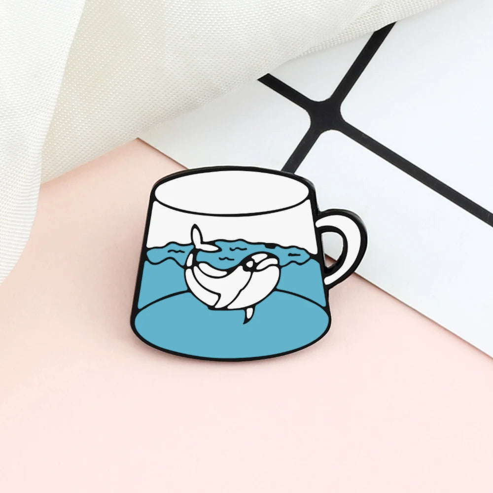 New Blue Marine Life Enamel Pins Cute Whale Dolphin Animal Brooches Women Men Lapel Pin Badges Jewelry Gift for Friend Wholesale