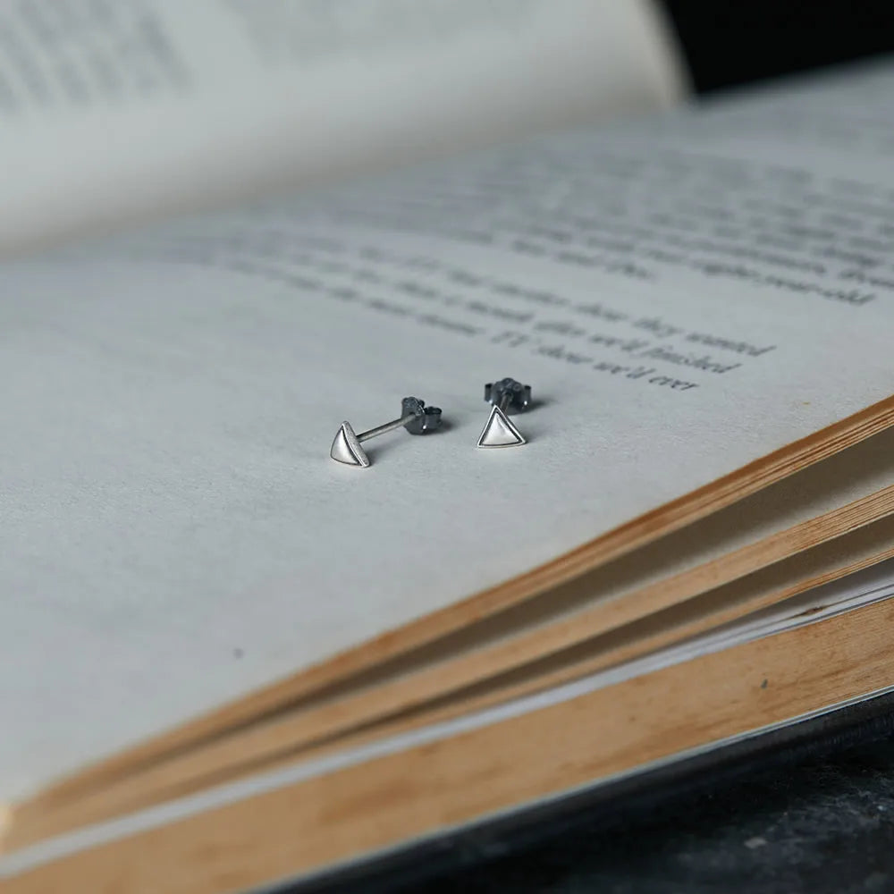 MKENDN 100% 925 Sterling Silver Geometric Triangle Stud Earring Personality Minimalist Ear Jewelry Accessories Neo-Gothic Style