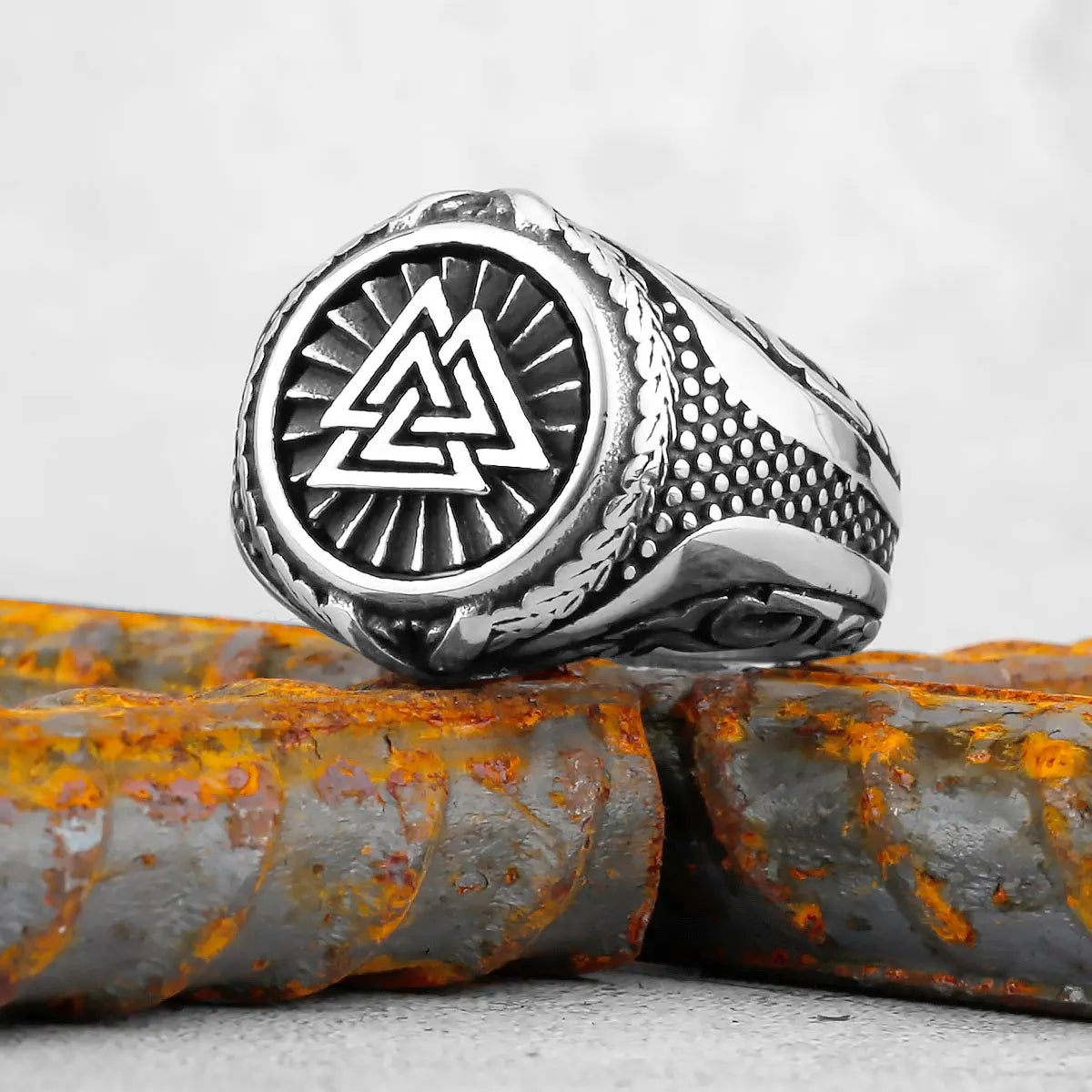 Vintage Stainless Steel Viking Amulet Ring Norse Compass Runes Men and Women Rings Teens Multi Style Jewelry Boyfriend Gift
