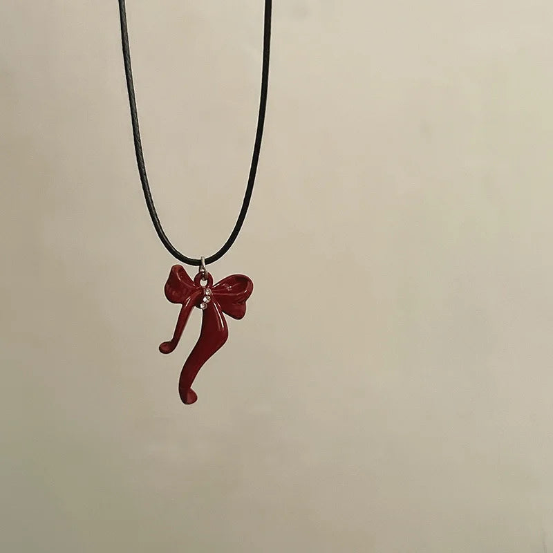 Simple Red Bowknot Pendant Necklaces for Women Black Leather Rope Dripping Oil Bow Knot Clavicle Choker Y2K Party Charm Jewelry