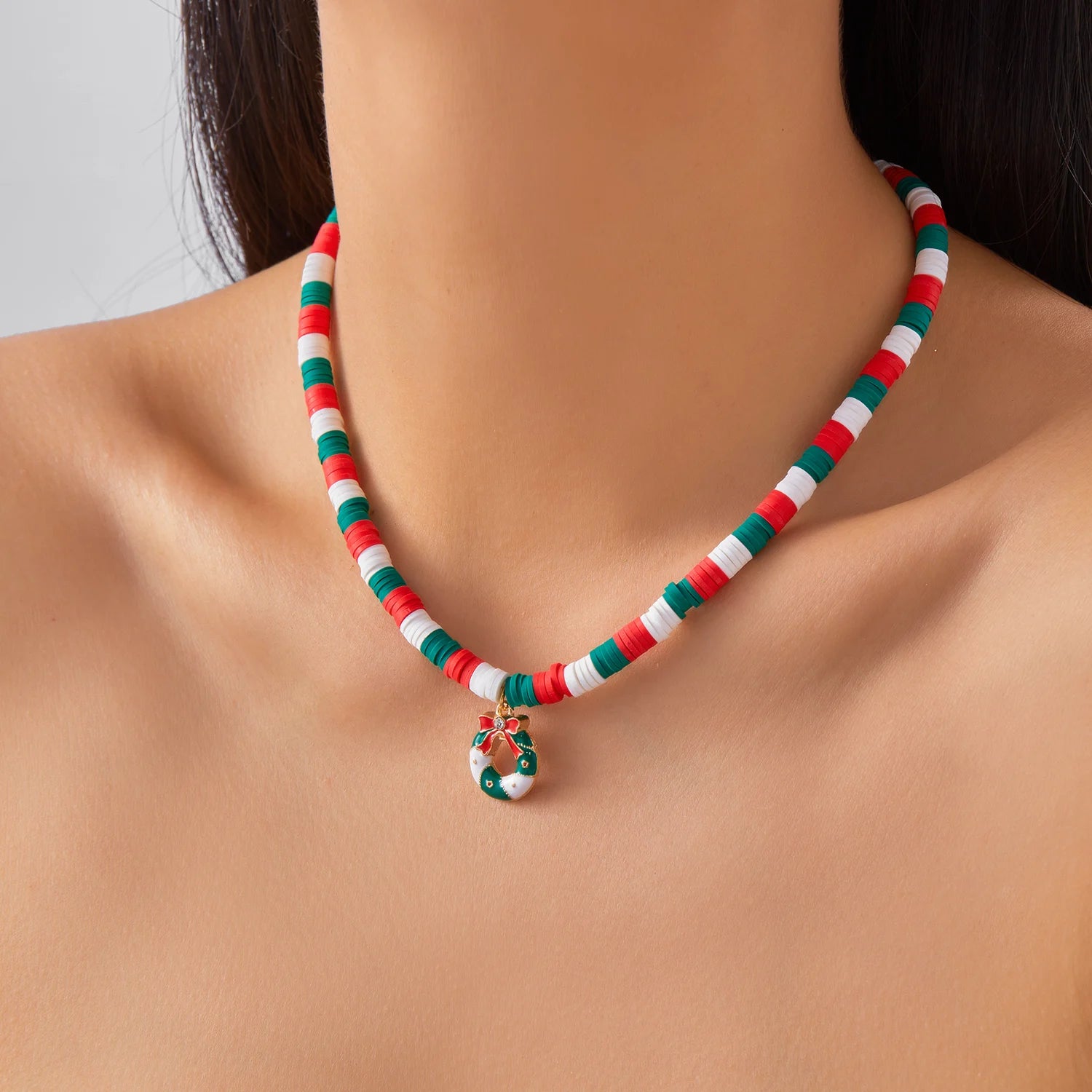 Fashion Christmas Necklaces for Women Santa Claus Xmas Tree Snowflake Elk Snowman Pendant Metal Clavicle Choker Girl Party Gifts