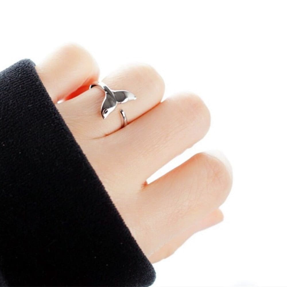 Silver Tail Whale Ring