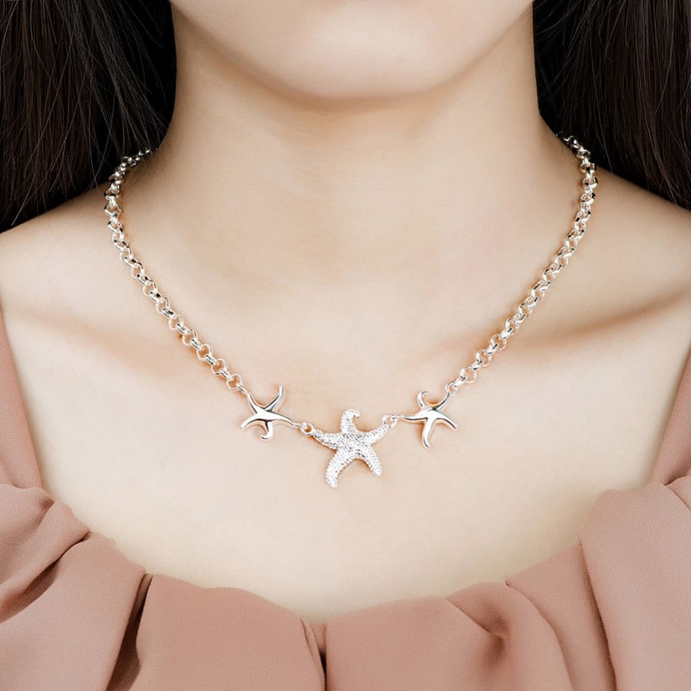 Halskette mit drei Seesternen